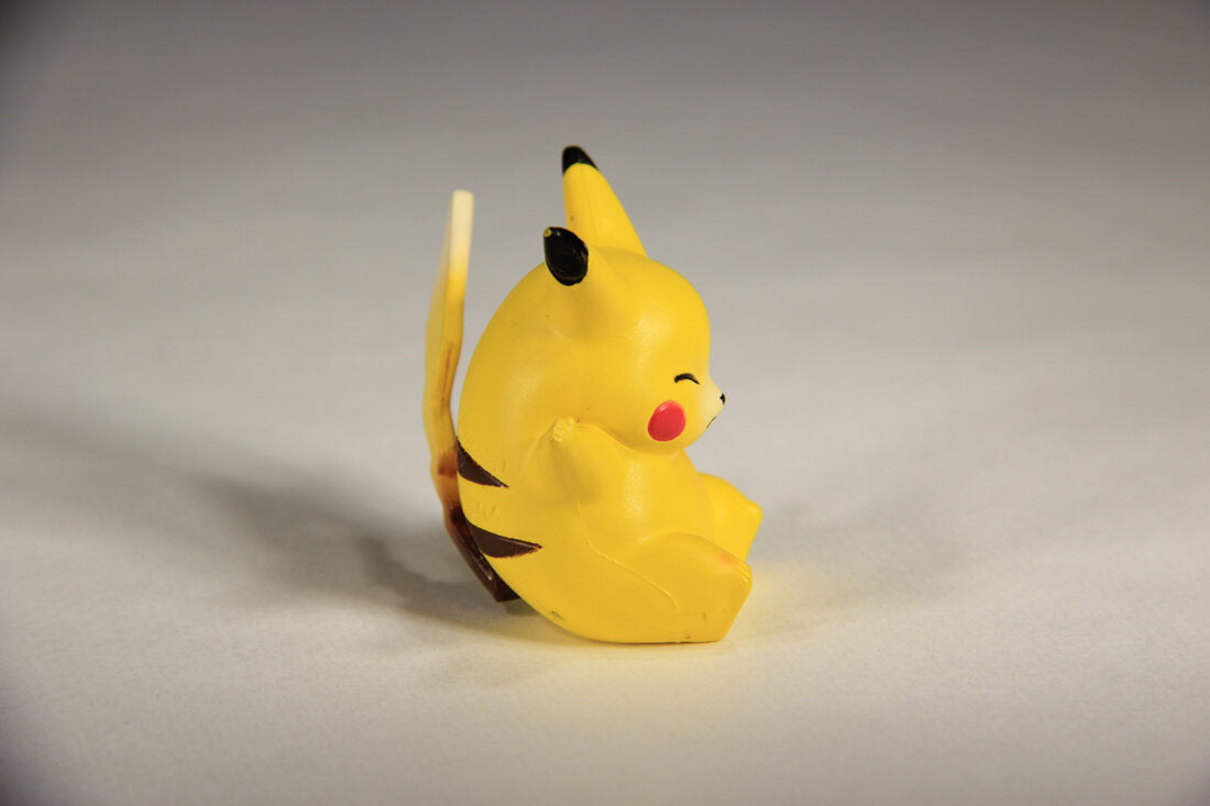 Pokemon 1998 Pikachu Generation 1 Tomy Figure With Pog Disc L010151