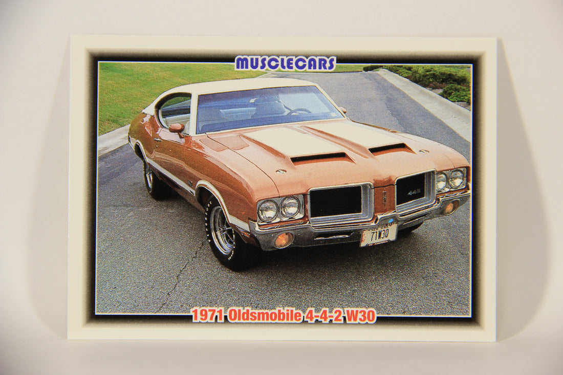 Musclecars 1992 Trading Card #53 - 1971 Oldsmobile 4-4-2 W30 L011395
