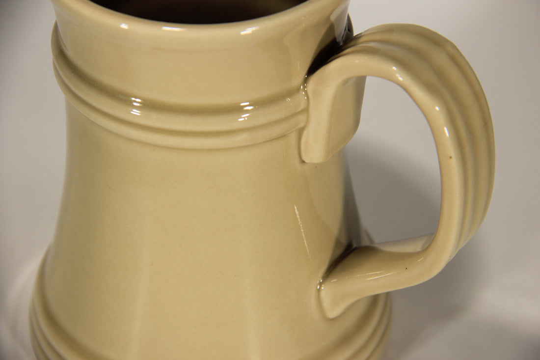 Alexander Keith's Beige Ceramic Beer Mug Canada Nova Scotia L012986