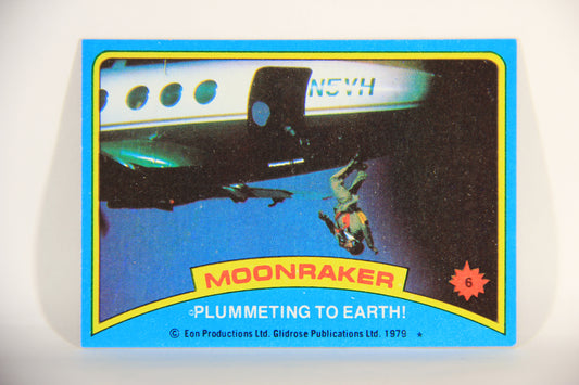 Moonraker James Bond 1979 Trading Card #6 Plummeting To Earth L013072