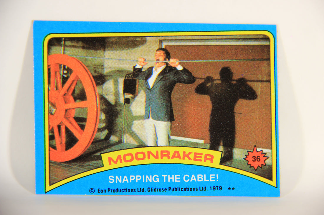 Moonraker James Bond 1979 Trading Card #36 Snapping The Cable L013102