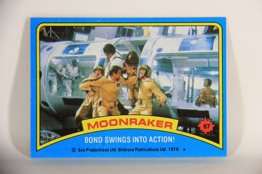 Moonraker James Bond 1979 Trading Card #87 Bond Swings Into Action L013153