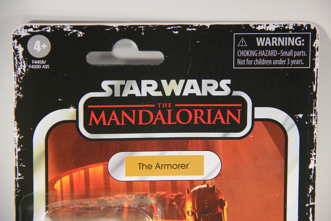 Star Wars The Armorer The Retro Collection The Mandalorian Action Figure MOC L015668