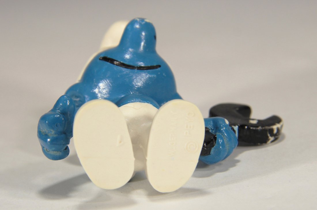 Smurfs 20012B Mechanic Smurf Black Wrench 1970 Vintage Figure PVC Toy Peyo Schtroumpfs L015746