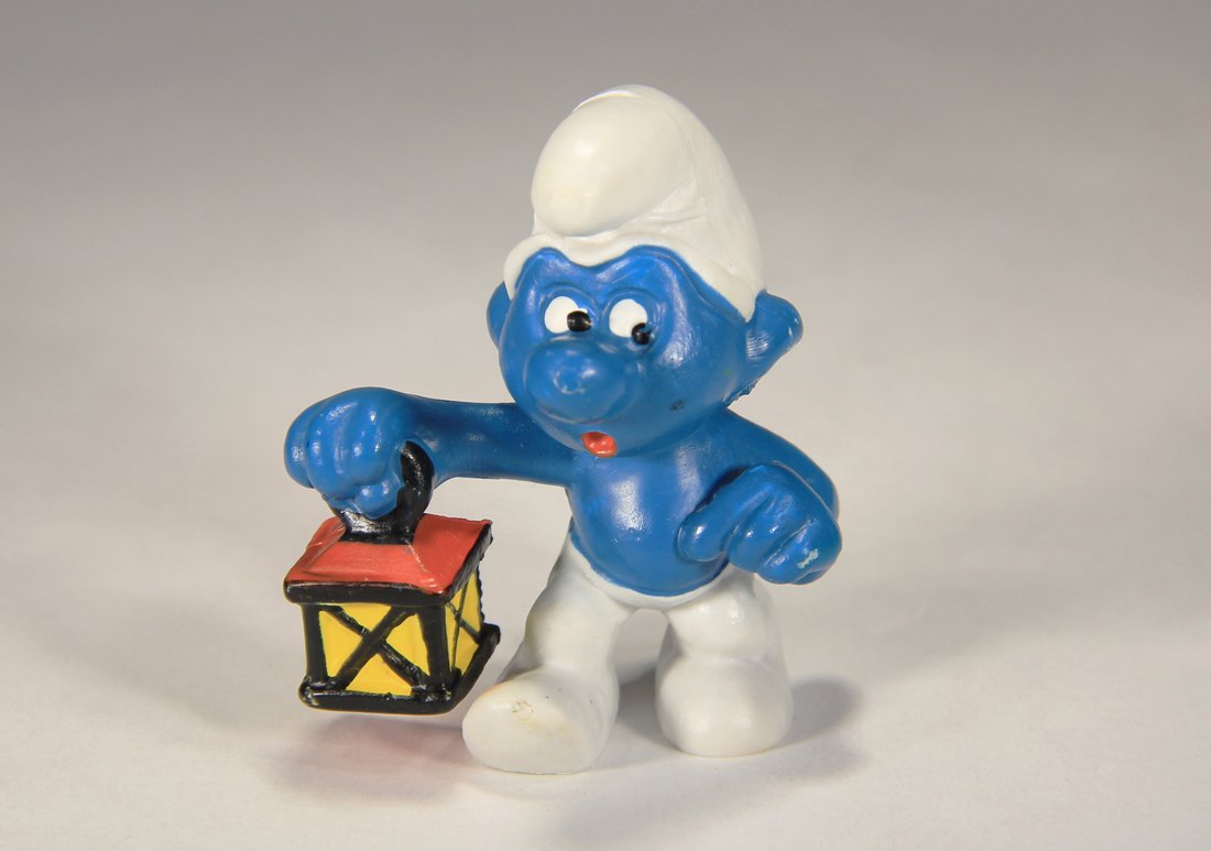 Smurfs 20024A Watchman Smurf Red Lantern Variant 1977 Figure PVC Peyo Sctroumpf Figurine L015795